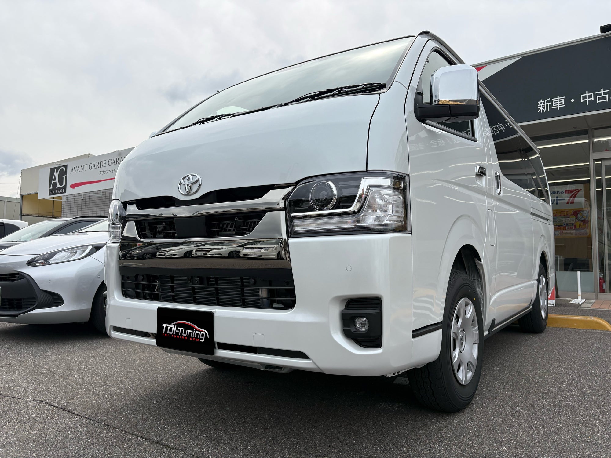 ハイエース9型ご来店❗️初めてみましたがカッコよかったです❗️