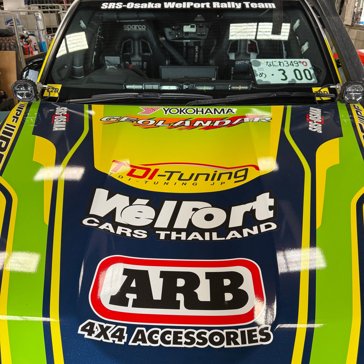 アジアクロスカントリーラリー AXCR2026出場のWel Port様のランドクルーザー300ディーゼルにステッカーチューンして頂きました❗️