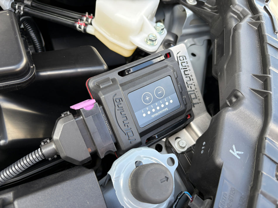 デリカD:5（3DA-CV1W）横ステー取付例①